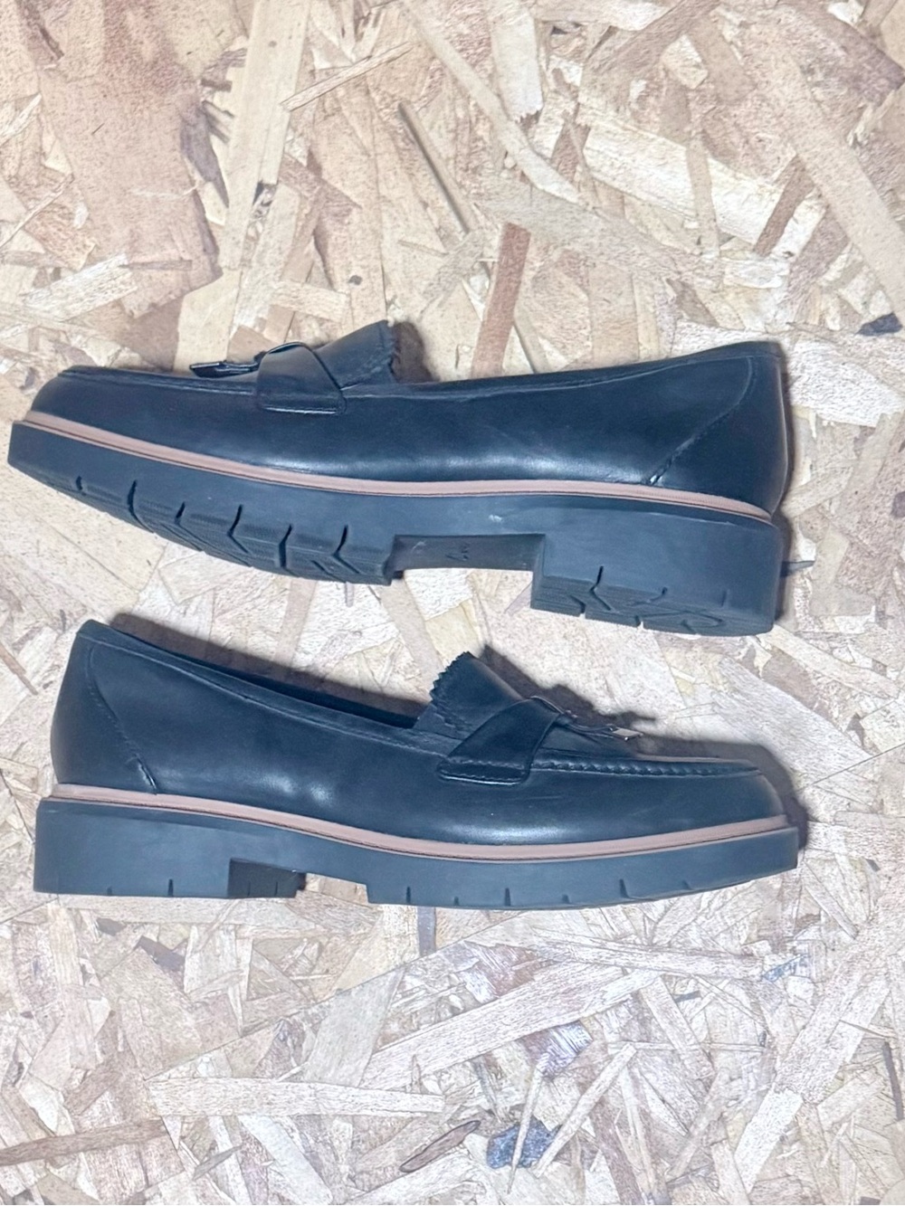 Clark’s Women’s Westlynn Bella Loafers, Sz 7 Black Leather, Excellent Condition - Picture 3 of 4